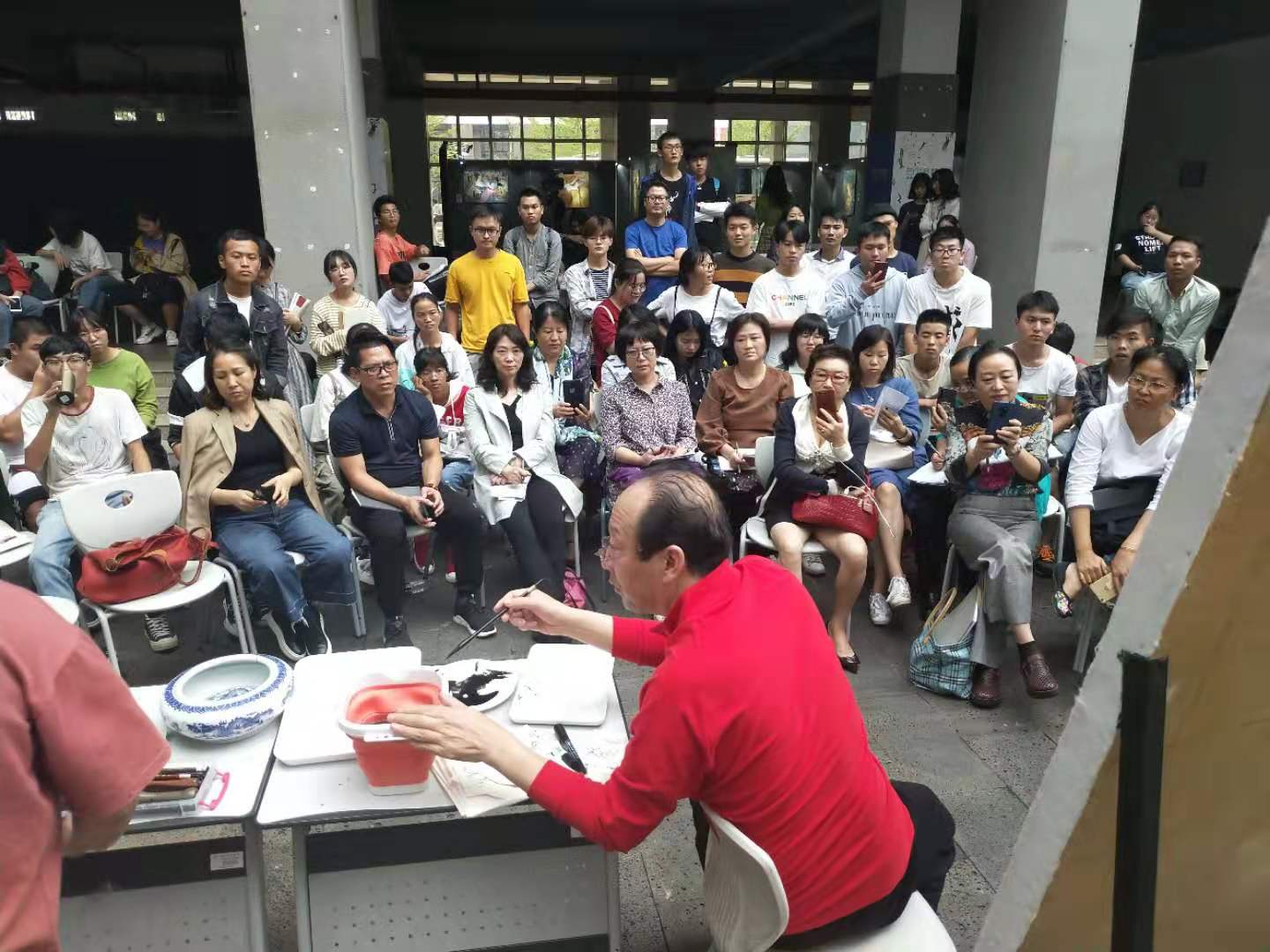 我院邀请首都师范大学美术学院吉瑞森教授来我院讲座