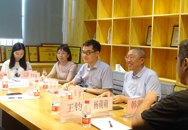美术学院邀请清华大学李砚祖教授指导学位点建设工作