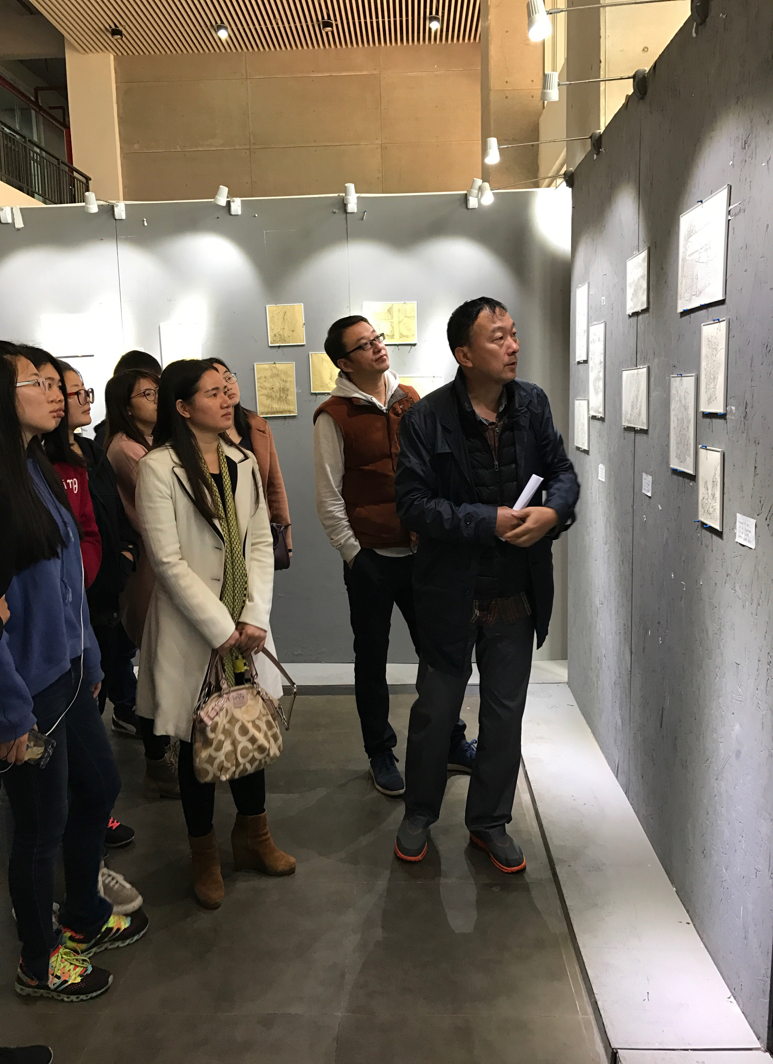 美术学院举办2015级绘画专业课业联展