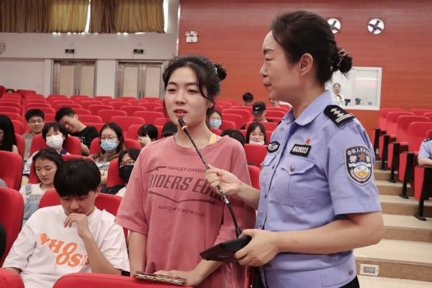 海南师范大学美术学院开展禁毒宣讲活动