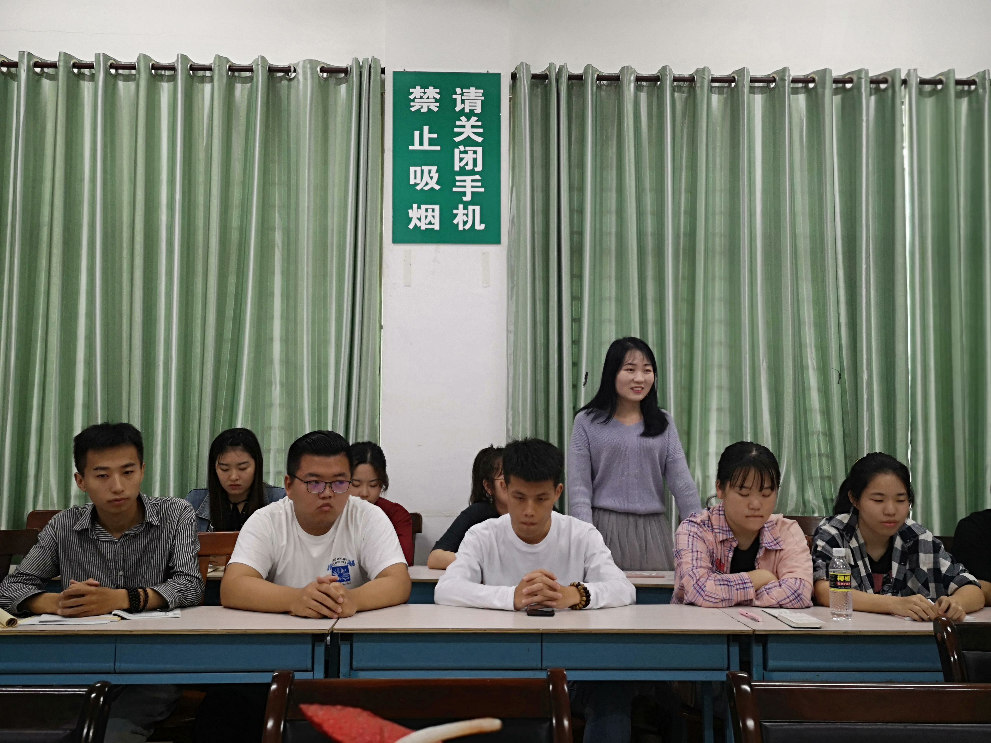 美术学院开展2016级美术学、书法学专业学生毕业实习检查工作