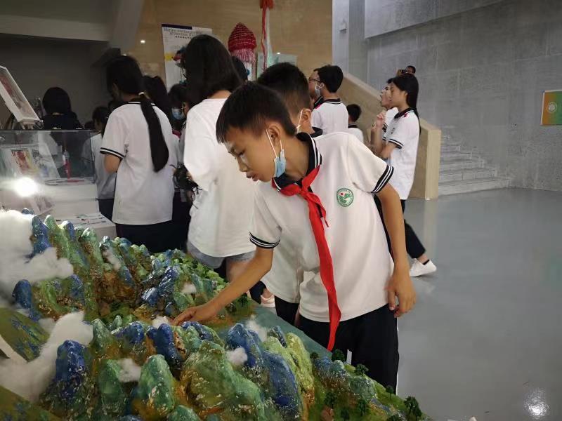 白沙、昌江中学师生来美术学院美育研学