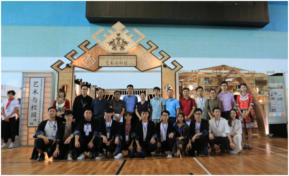 海南师范大学美术学院参加海南省第六届的学生艺术展